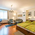 Szent Kristof Panzio Bed & Breakfast