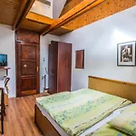 Szent Kristof Panzio Bed & Breakfast