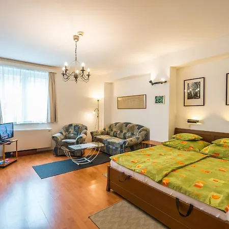 Szent Kristof Panzio Bed & Breakfast