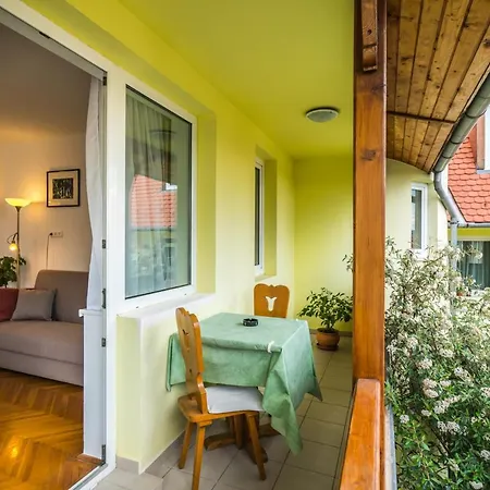 Bed & Breakfast Szent Kristof Panzio Esztergom